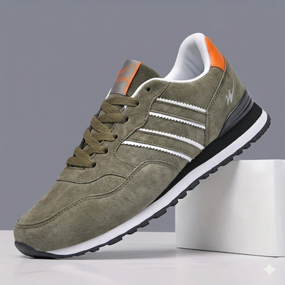 Classic men's retro athletic footwear, comfortable and stylish for daily casual wear.