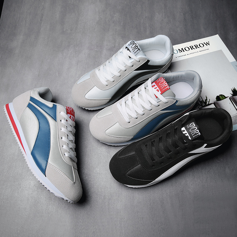 Retro men's sneakers, designed for all-day comfort and classic style.