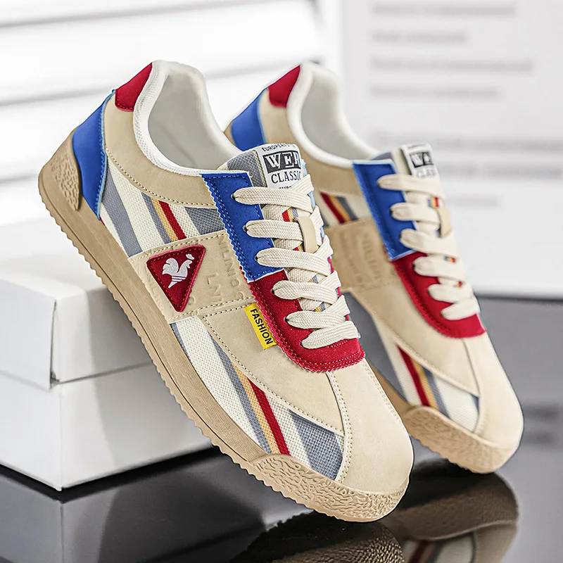 Grooved sole men's retro track sneakers, 80s style, colorful and comfortable for street fashion.