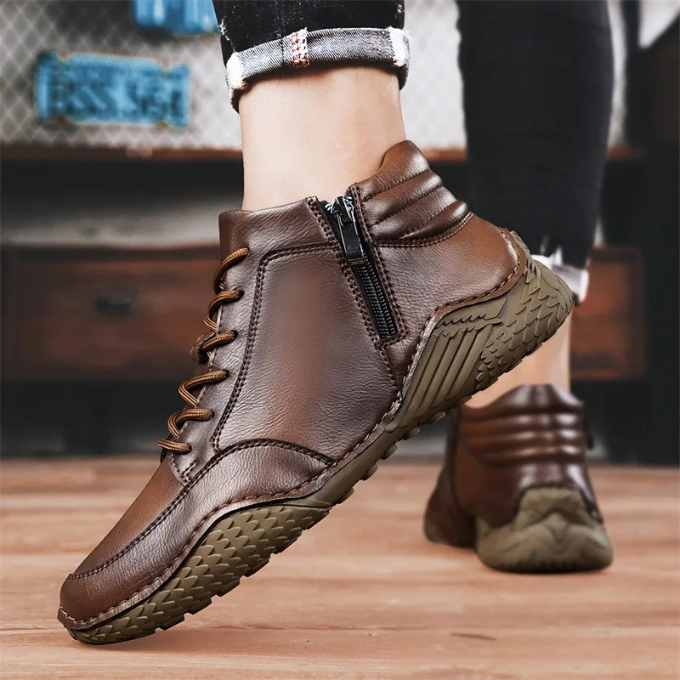 Comfortable men's ankle boots, Rover style, ideal for stylish everyday casual footwear.