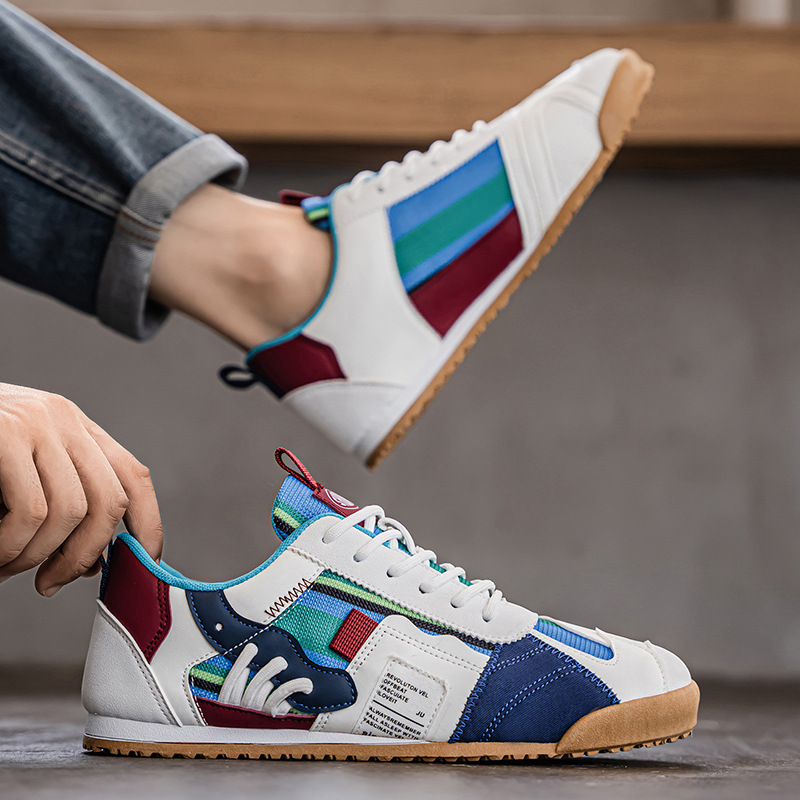 Durable adventure-ready mens sneakers with a rugged, multi-terrain sole for all paths.