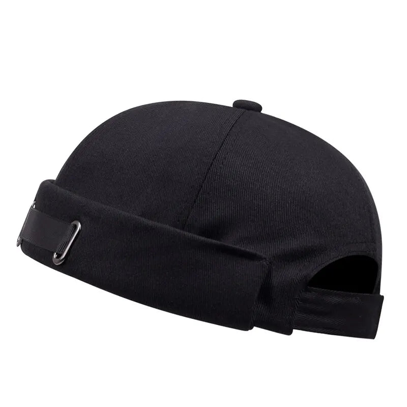Urban fashion men's Shark Mode beanie, a trendy embroidered streetwear hat.
