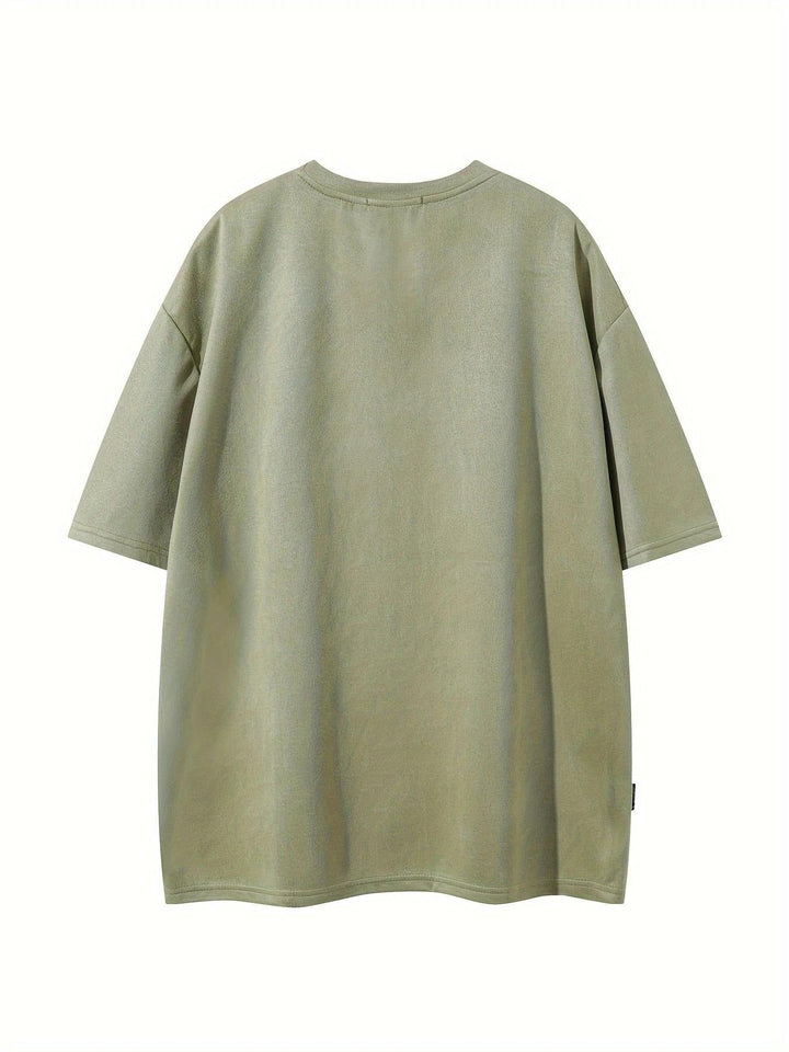 Comfortable men's oversized tee, perfect for casual wear. Features a relaxed fit for modern streetwear.