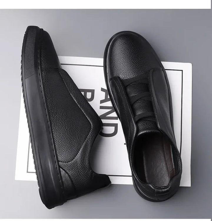 Back view of men's comfortable athletic shoes, modern design, perfect for casual and active wear.