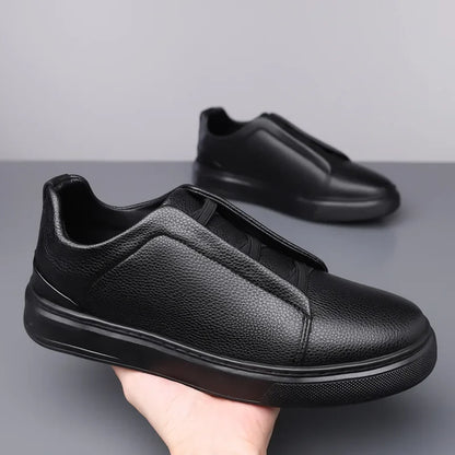 Close-up of durable sole on men's signature sneakers, engineered for comfort, grip & everyday wear.