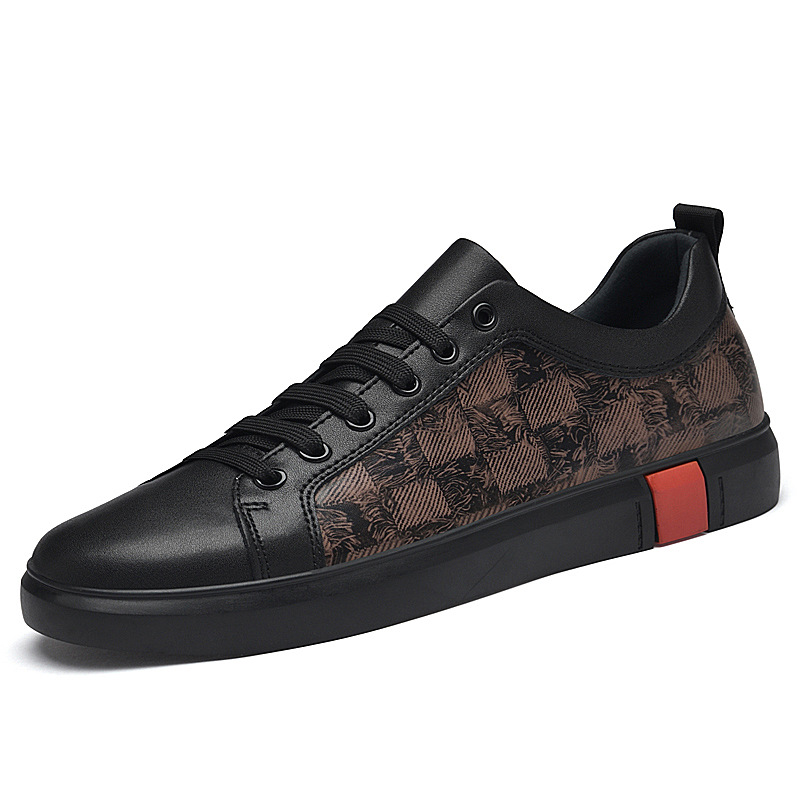 Modern men's comfort sneakers, sleek Signature Street style for versatile casual footwear.