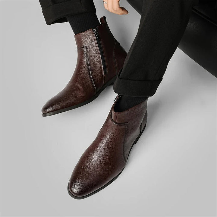 Professional men's fashion boots: sleek design, side zipper, pointed toe, elegant finish.