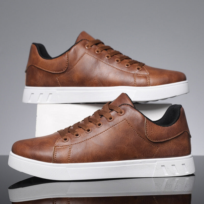 Comfortable men's everyday sneakers with a sleek design, ideal for all-day walking and style.