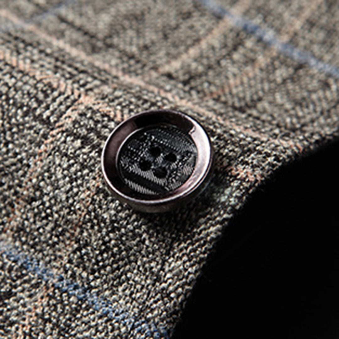 Versatile men's embroidered blazer, a stylish one-button jacket suitable for spring, autumn, and events.