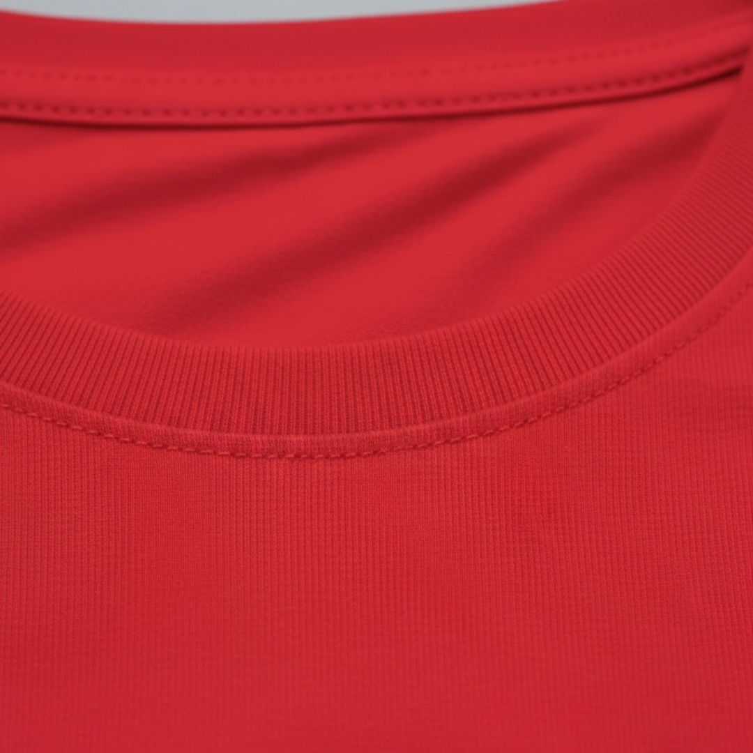 Classic men's slim fit t-shirt with a crew neck and short sleeves, perfect for spring.