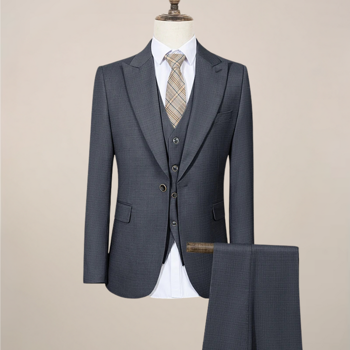 Men's green slim fit three-piece suit: Jacket, vest & trousers. Ideal for summer weddings, parties & formal events.