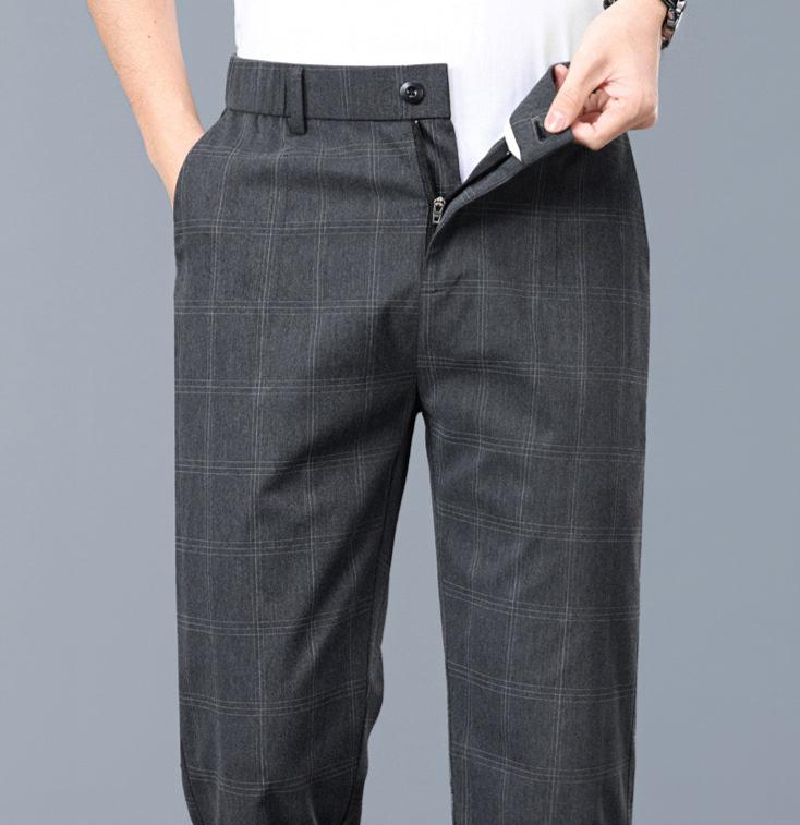 High-quality men's slim fit plaid pants, offering tailored comfort and a modern silhouette.