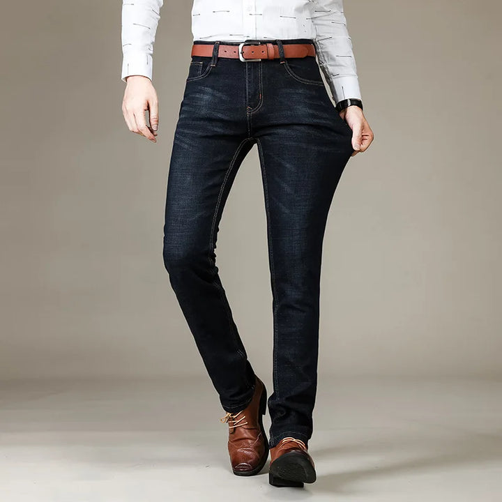 Stylish men's slim fit jeans, offering stretch and a modern look for everyday fashion.