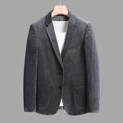 Sophisticated men's tailored blazer, combining smart casual style with all-day comfort. Essential autumn outerwear.