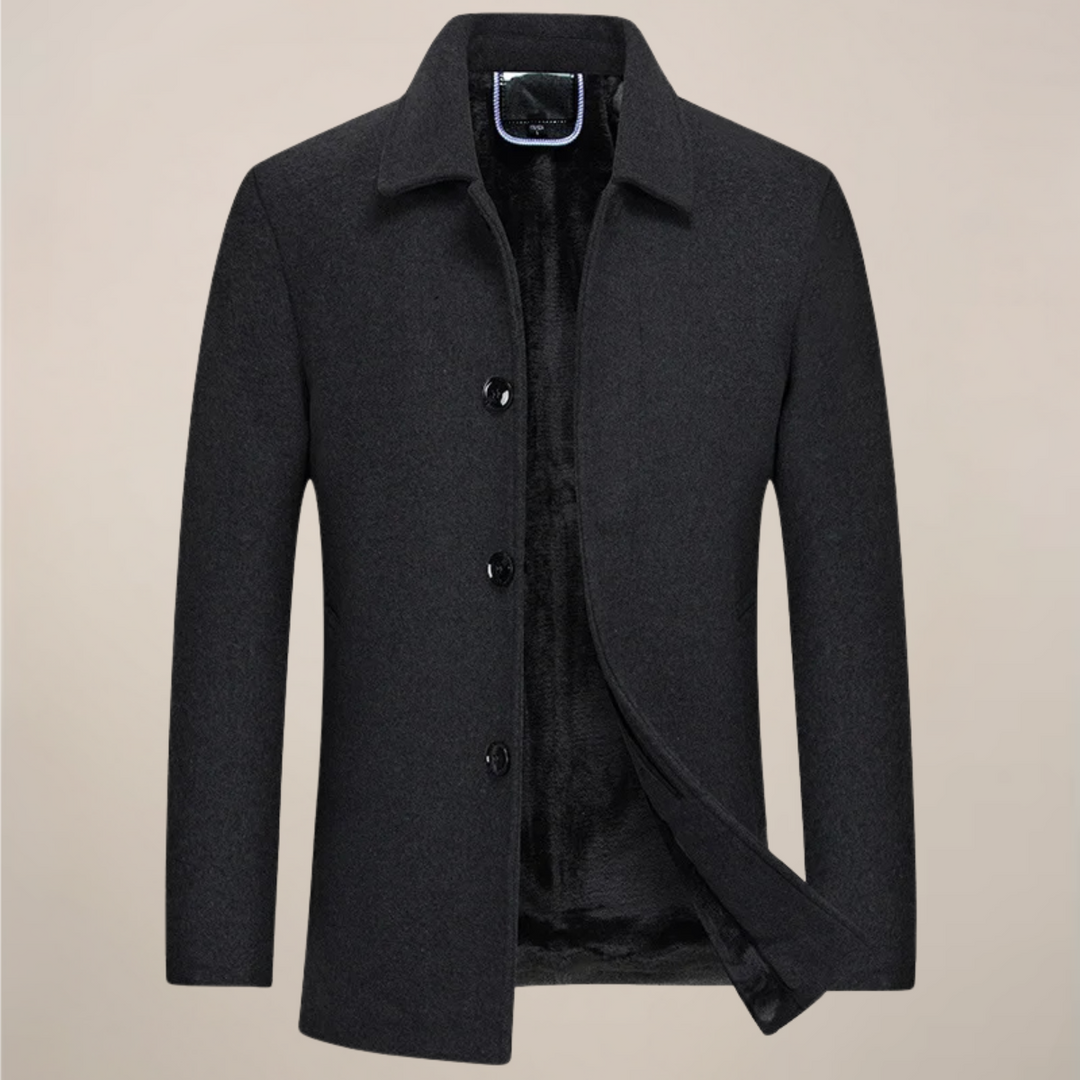 Versatile men's button-up jacket. Smart casual outerwear, ideal for fall & winter men's fashion.