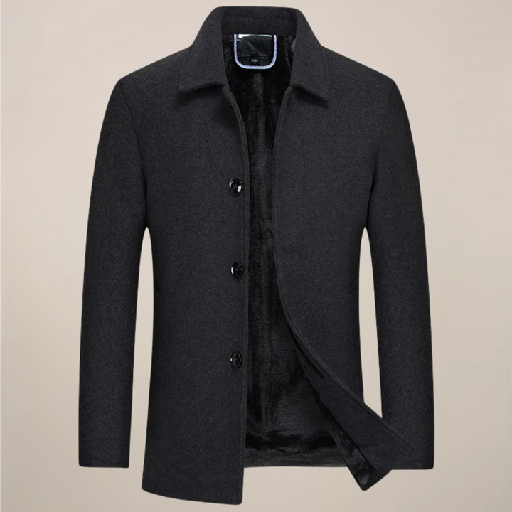 Versatile men's button-up jacket. Smart casual outerwear, ideal for fall & winter men's fashion.