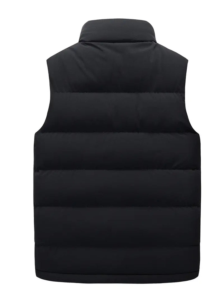 Sleeveless men's insulated jacket, ideal for smart casual wear or everyday comfort.