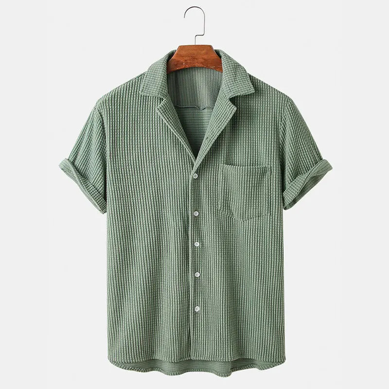 Comfortable men's long sleeve button-up shirt. Soft fabric, classic fit, ideal for casual fashion.