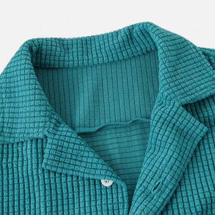 Men's casual button-up shirt, long sleeve. A comfortable and stylish top with a classic fit.