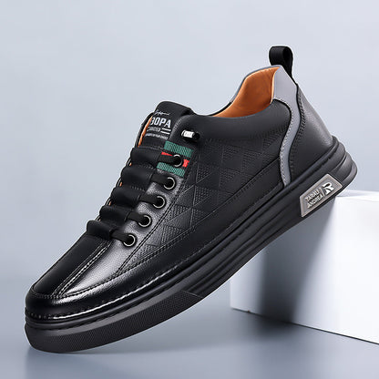 Modern Men's Sonnet casual footwear, offering everyday comfort and sleek aesthetics.