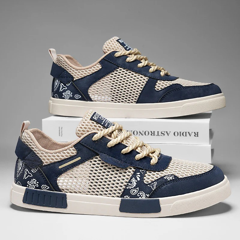 Black Sonnet men's everyday sneakers, comfortable & durable athletic footwear.