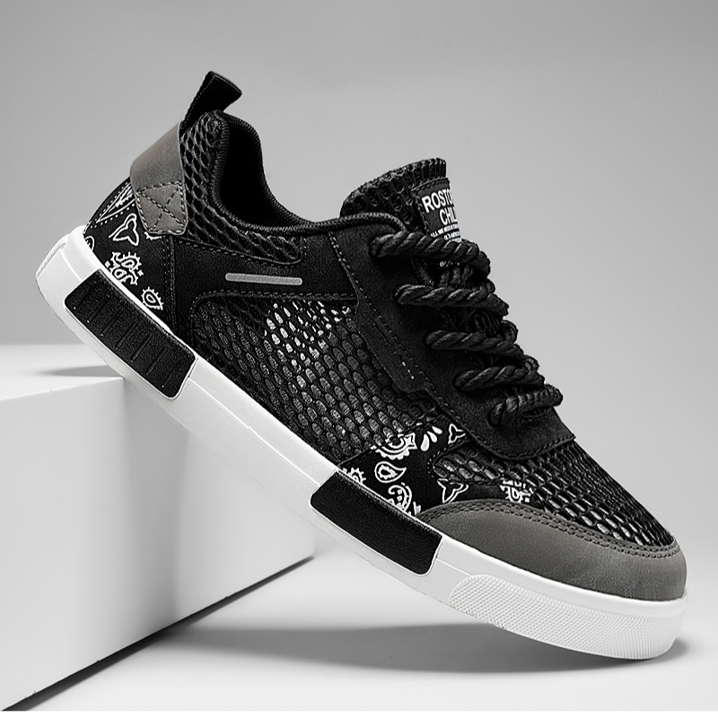 Green Sonnet men's casual sneakers, perfect balance of style and walking comfort.