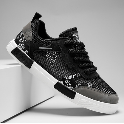Green Sonnet men's casual sneakers, perfect balance of style and walking comfort.