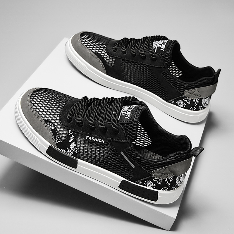 Men's comfortable Sonnet sneakers, versatile everyday shoes with a stylish look.