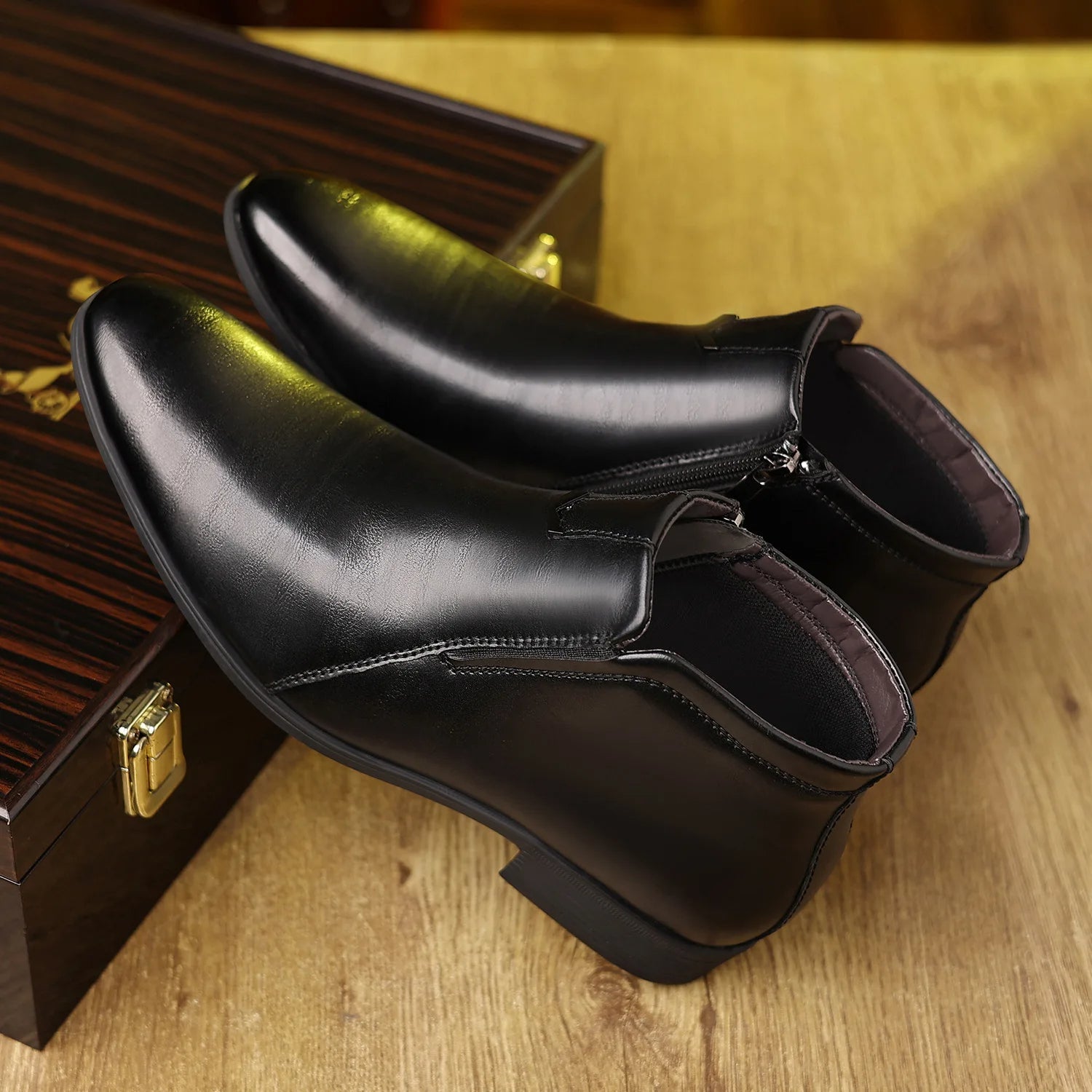 Sleek men's zippered ankle boots, comfortable and stylish, making them ideal for everyday and formal dressing.