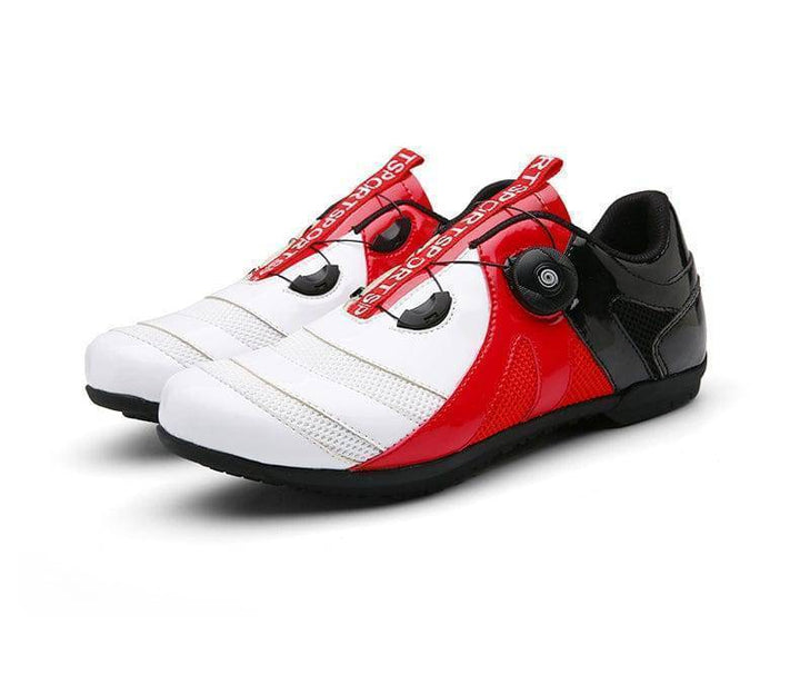 Top-down view of men's athletic cycling shoes, black, featuring flat pedal grip and SPD support