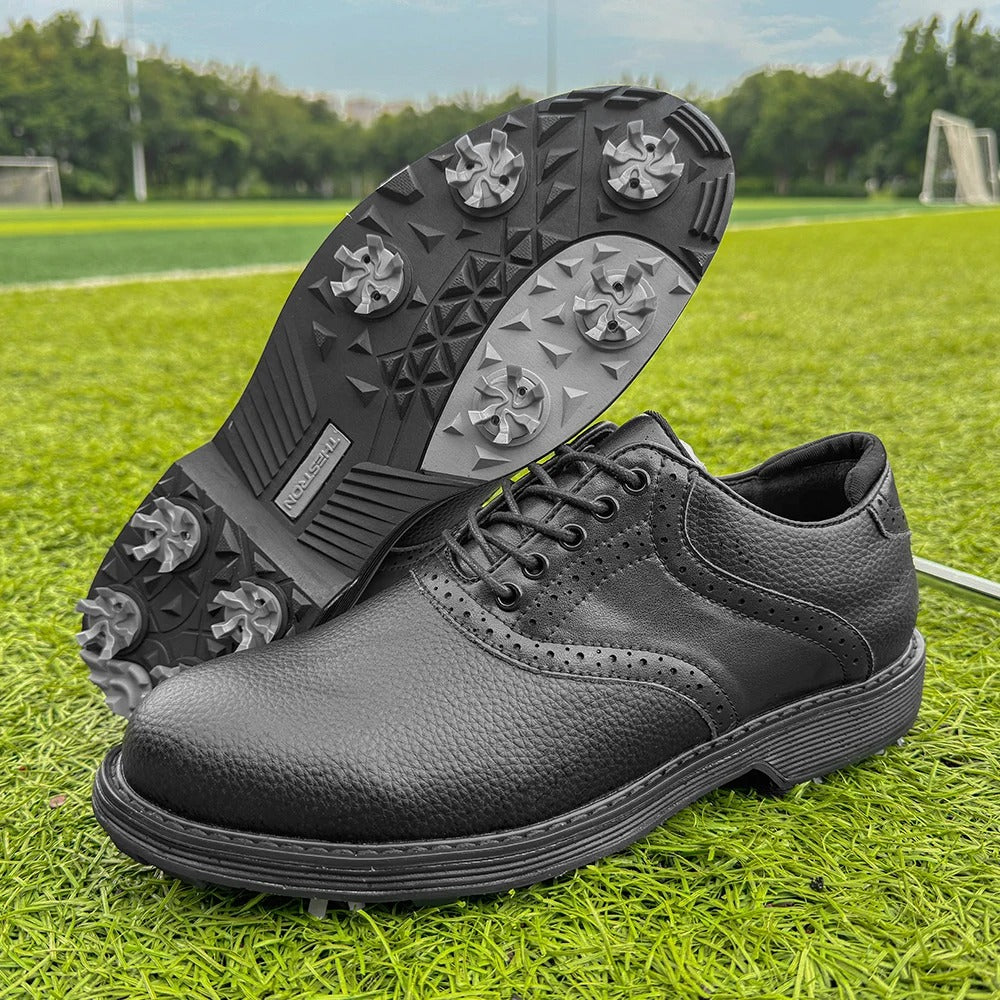 Men's spiked golf shoes. Classic brogue style, water-resistant and comfortable for athletic golf.