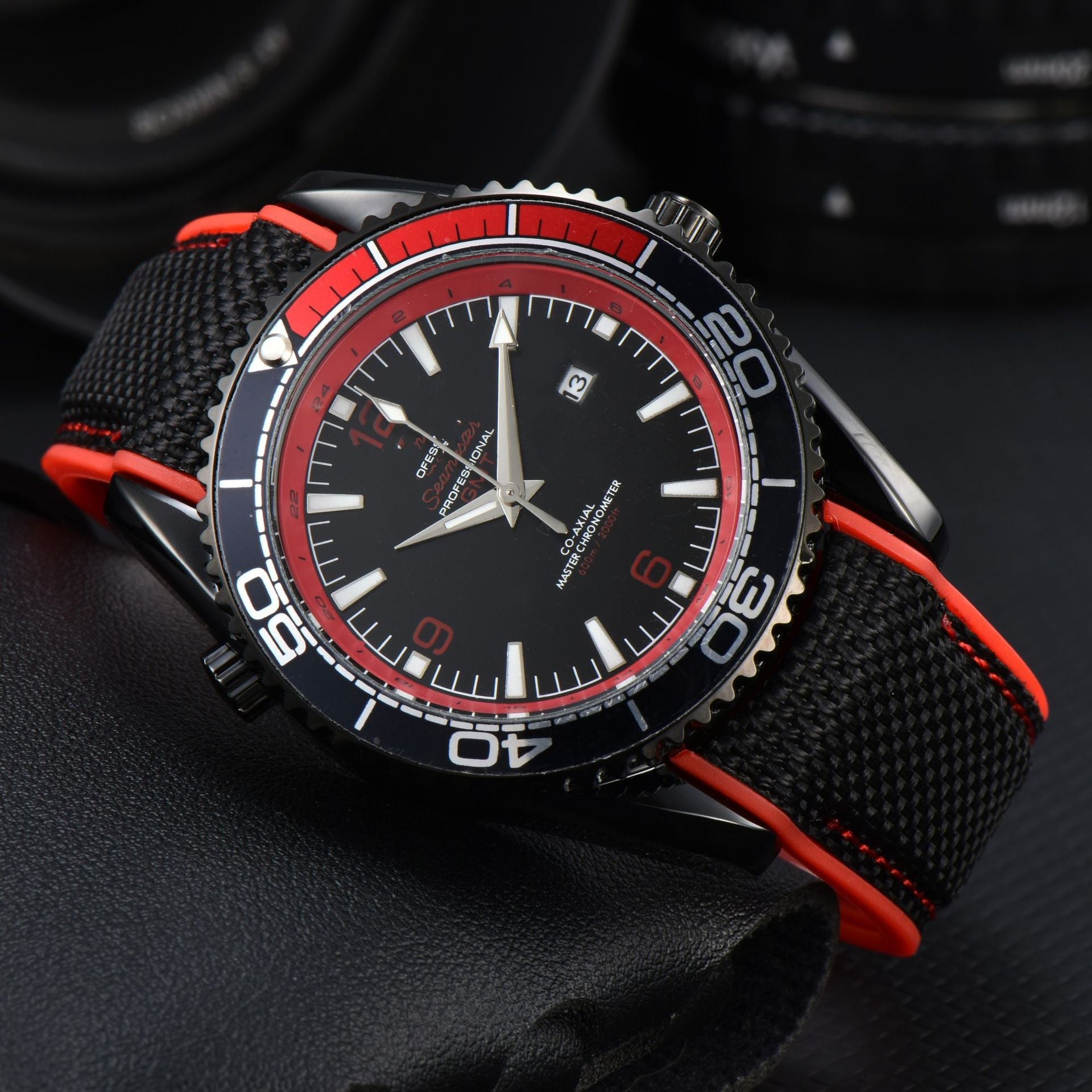 Athletic men's sport watch featuring a precise rotating bezel and luminous display for active lifestyles & workouts.