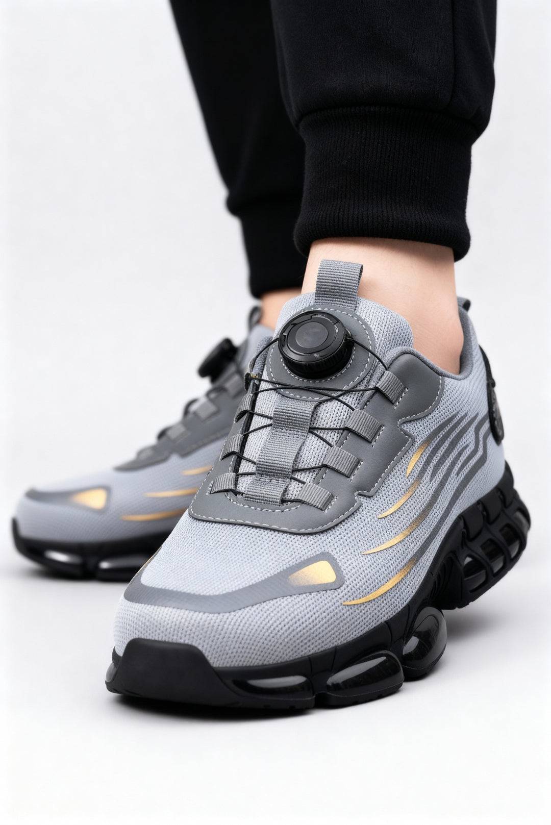 Durable men's steel toe work boots. Rugged protective footwear offering all-day comfort & safety.