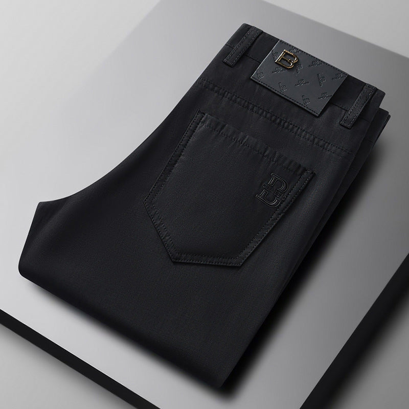 Durable men's work pants with stretch fabric. Ideal for activewear or office, modern fit, comfortable cotton blend.