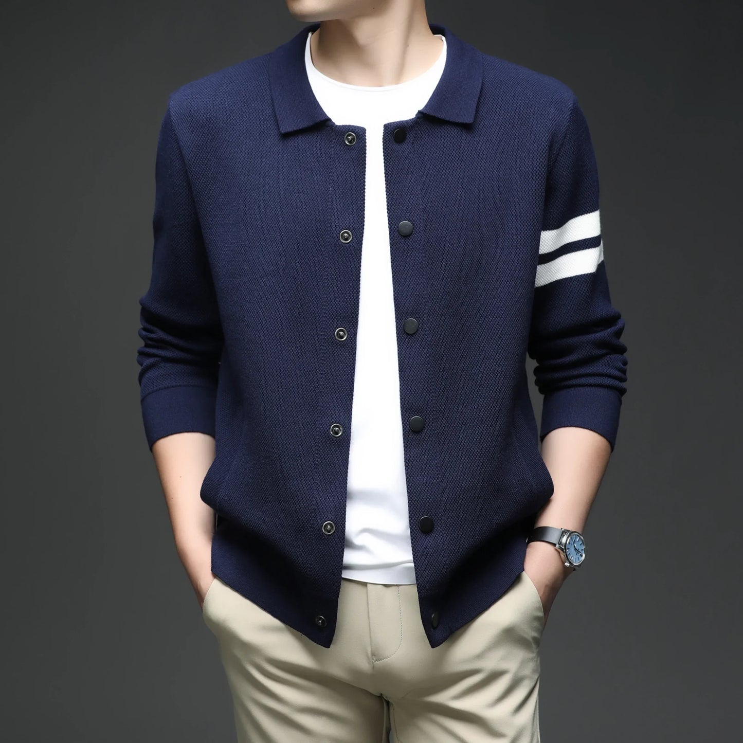 Stylish men's striped collar cardigan, a light jacket with long sleeves and button front for versatile wear.