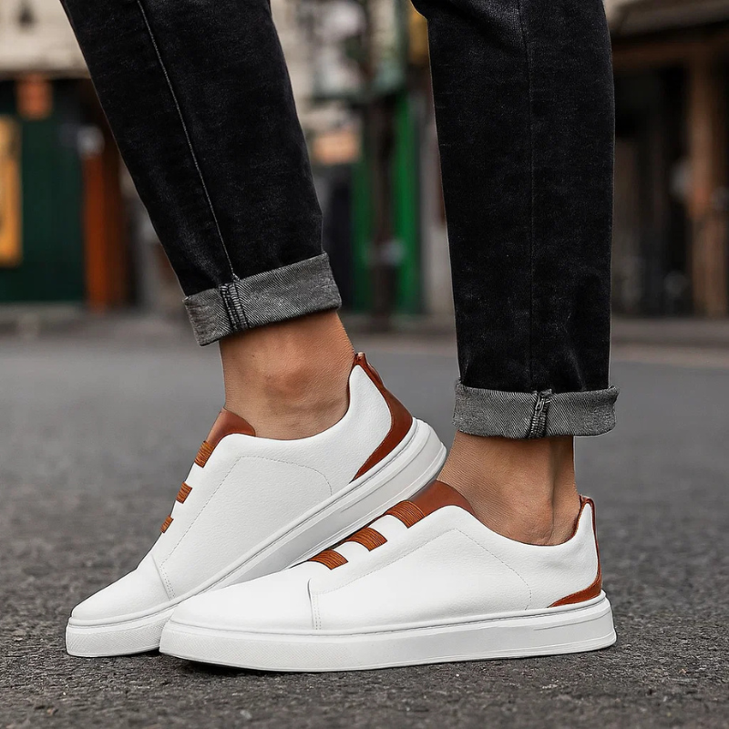 Versatile men's Chelsea style sneakers, perfect for modern casual outfits & daily walking.