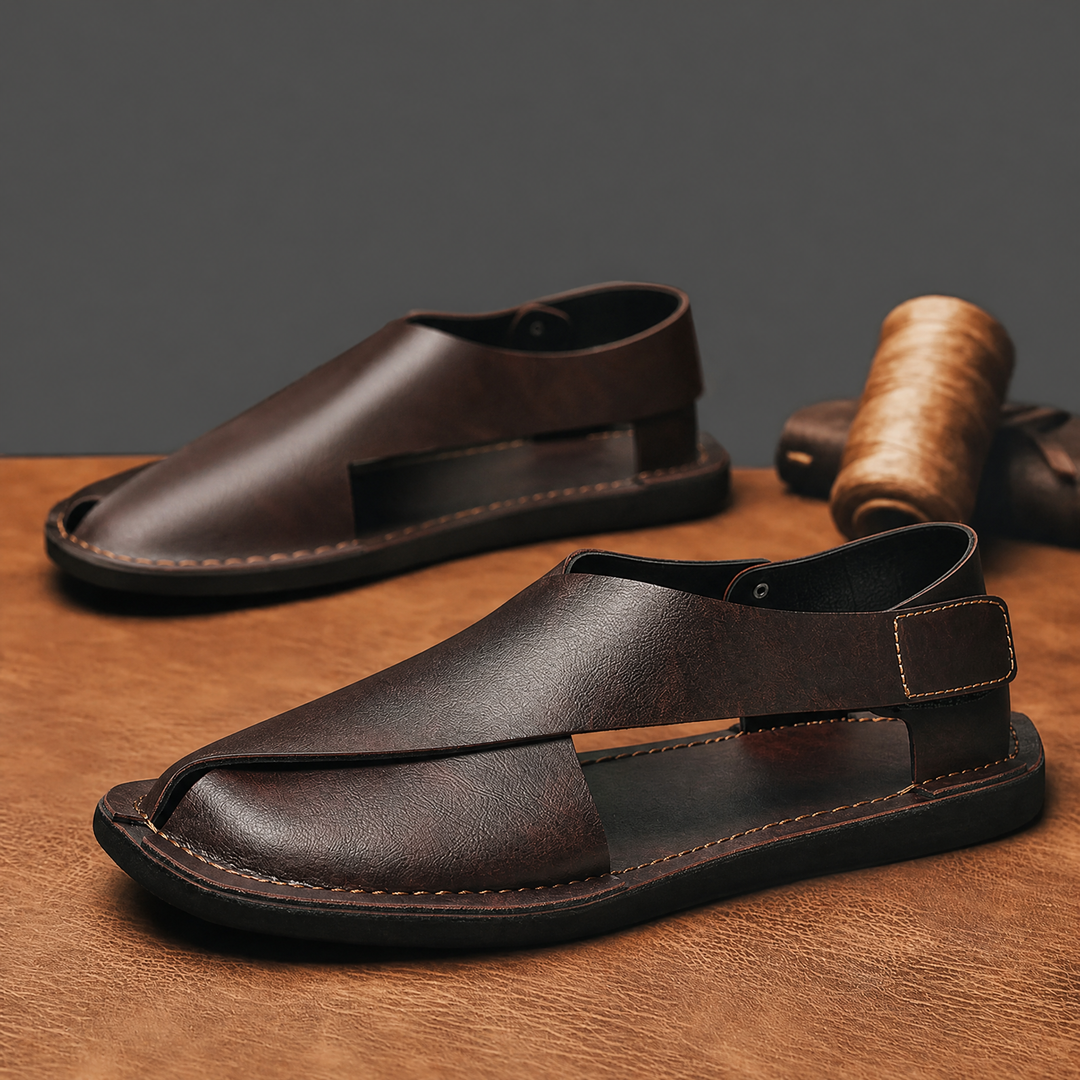 Open-toe men's beach sandals, perfect for comfortable wear on summer vacations & poolside relaxation.