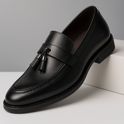 Versatile men's leather tassel loafers. Ideal stylish slip-on shoes for both formal events and casual wear.