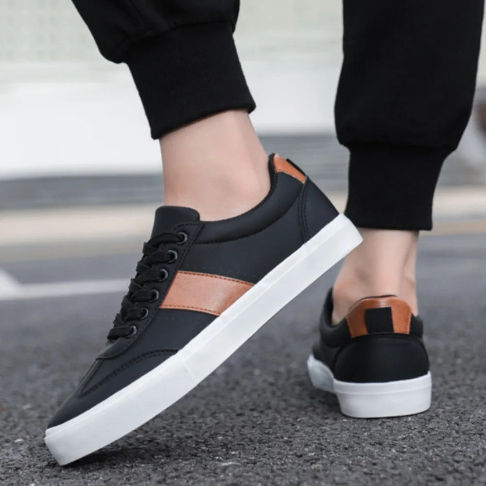 Comfortable men's casual sneakers, stylish black design for everyday footwear & athletic casual look.