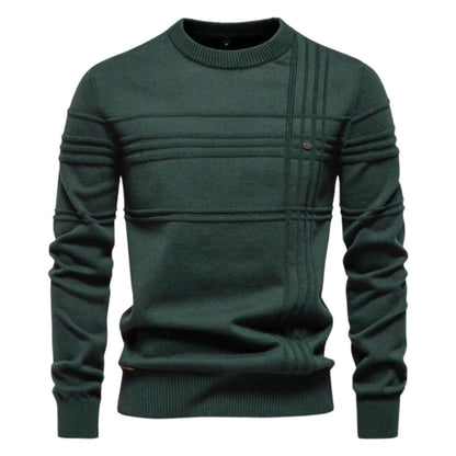 Sophisticated men's casual sweater with long sleeves and elegant refined line detailing. A versatile wardrobe essential.