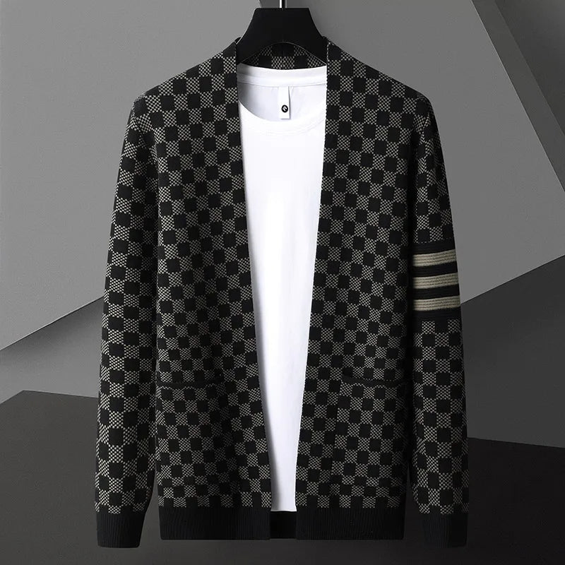 Stylish men's layering top: checkered cardigan with a distinctive striped sleeve accent. Comfortable & versatile.