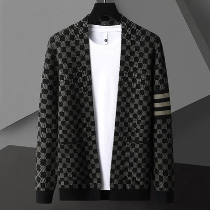 Stylish men's layering top: checkered cardigan with a distinctive striped sleeve accent. Comfortable & versatile.