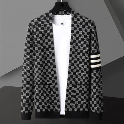 Men's comfortable checkered cardigan. Features an open front and modern striped long sleeves for everyday wear.