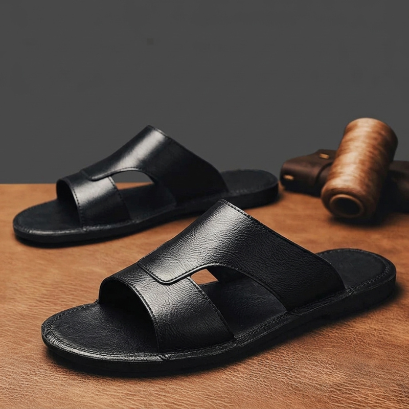 Versatile men's summer shoes, cross-strap style, providing ultimate comfort for travel & leisure.