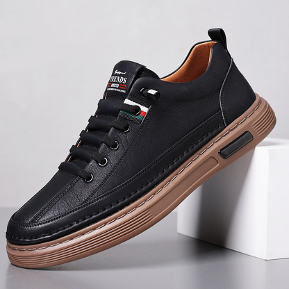 Men's comfortable lace-up low-top shoes, perfect for daily wear, blending casual style with urban fashion.