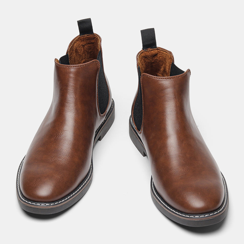 Elegant men's slip-on Chelsea boots, a perfect blend of casual comfort and sophisticated everyday style.