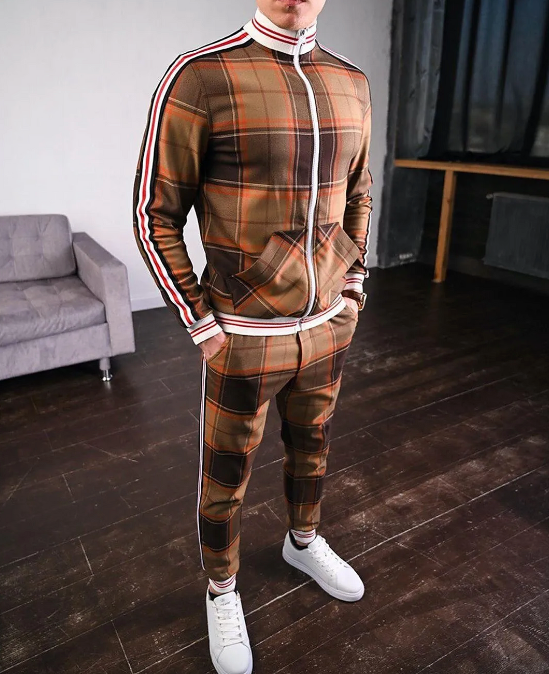Modern men's slim-fit check pattern training set, a stylish two-piece activewear outfit for comfort & fashion.