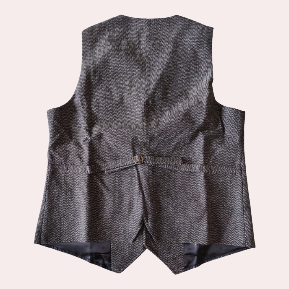 Classic men's stylish wool blend gilet, versatile for layering in formal, casual, or business outfits.