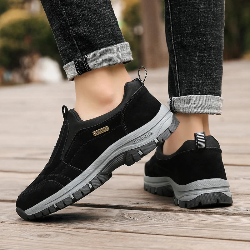 Orthopedic men's walking shoes, engineered for support & comfort, perfect for daily activewear & pain relief.