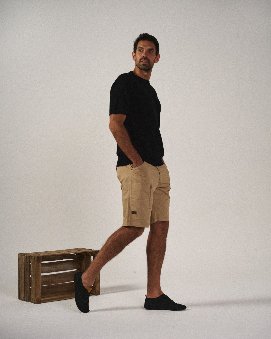 Tailored fit men's shorts, classic cargo style. Durable and comfortable for all your casual summer adventures.
